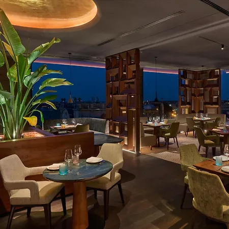 Koenigshof, A Luxury Collection Hotel, ホテル
