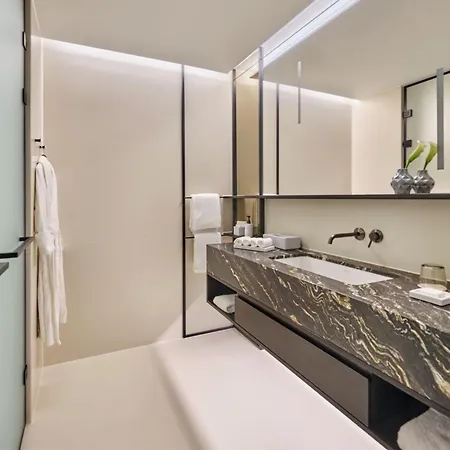 Отель Koenigshof, A Luxury Collection Hotel,